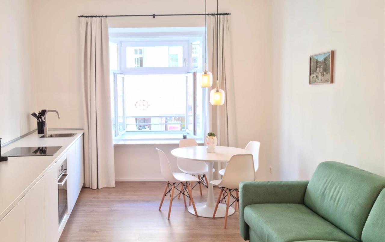 Rosa Apartment With Parking Historic City Center Merano Luaran gambar